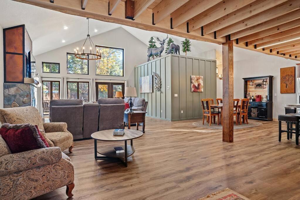 The Haven-Rustic Secluded Cabin Custer Exterior photo