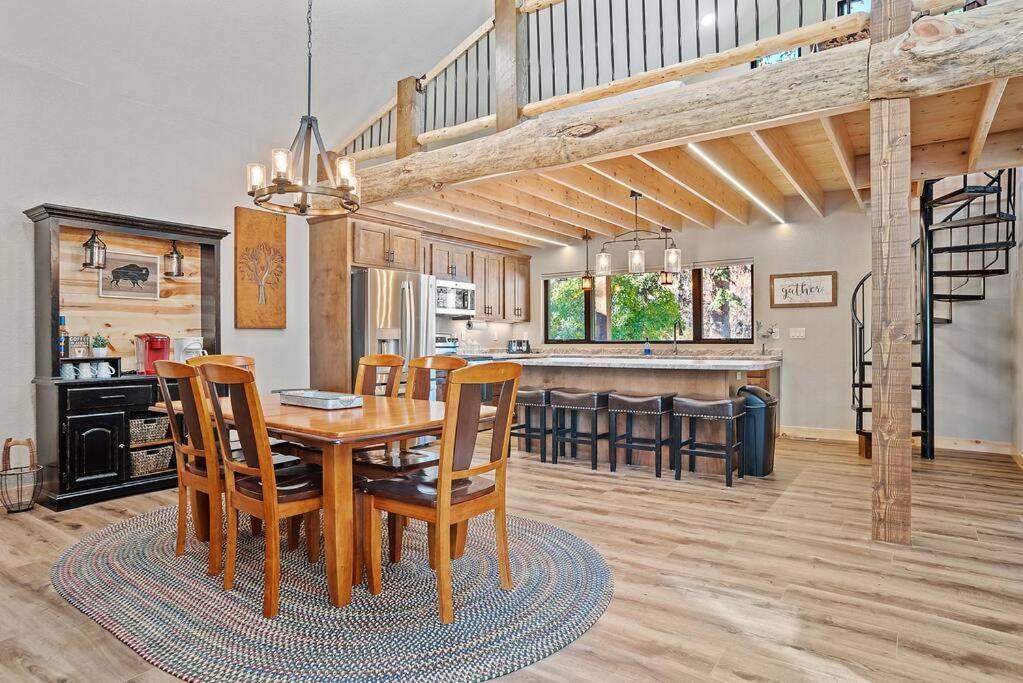 The Haven-Rustic Secluded Cabin Custer Exterior photo